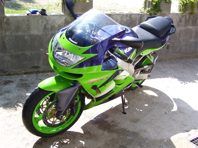 Kawasaki ninja zx- 600 r (entra)2.200,00trat -99 - annunci Roma 